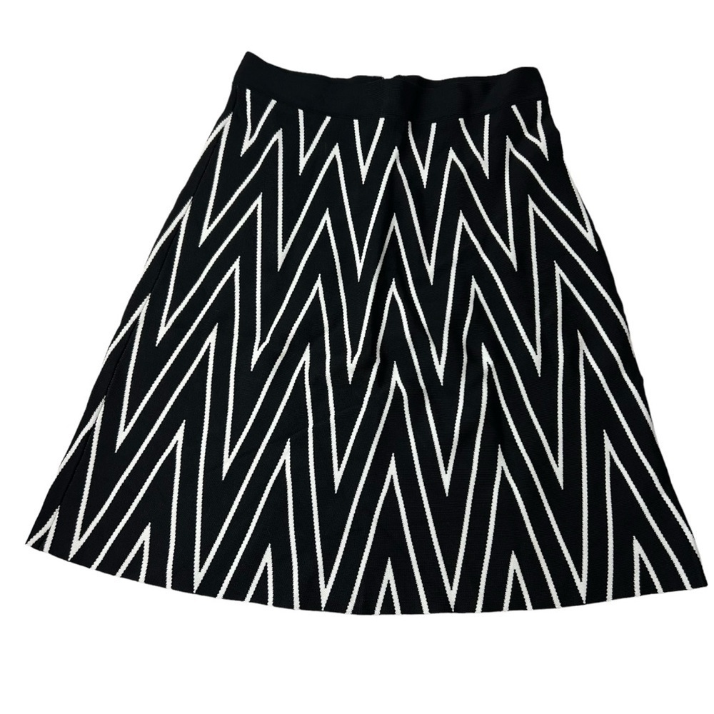 Pink Tartan Skirt Chevron Print Black White Knit M 6-8 Women Zig Zag MSRP $375